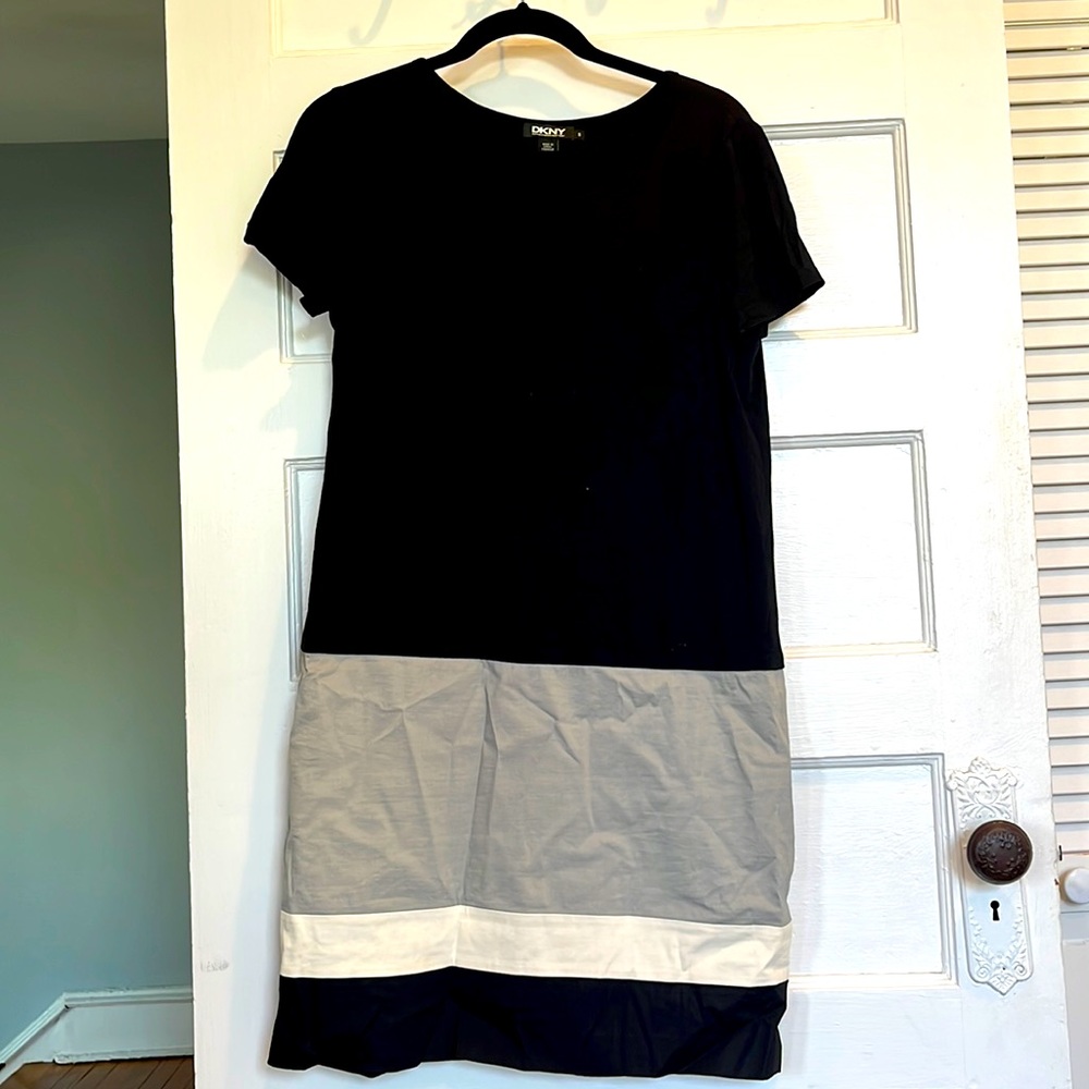 Color block t-shirt dress